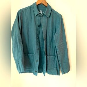 Fantastic chore coat, lightweight but great for the fall